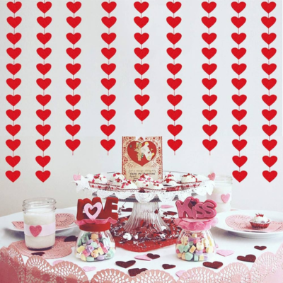 Snoopy with Hearts Garland